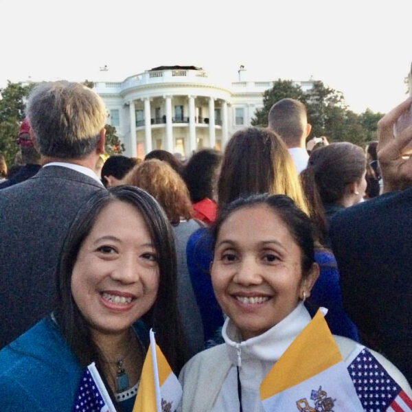 Chancee with Rotchana Sussman in front of the White House during Pope Francis' visit in September 23, 2015.